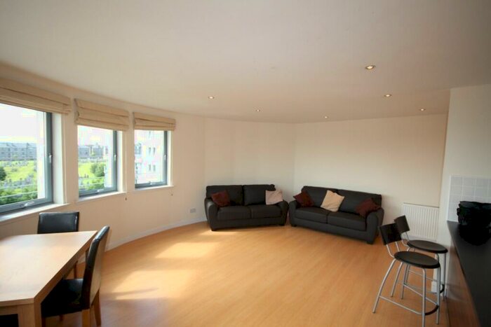 3 Bedroom Flat To Rent In Merkland Lane, Aberdeen, AB24