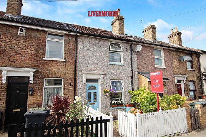 2 Bedroom Terraced House For Sale In St. Albans Road, Dartford, DA1