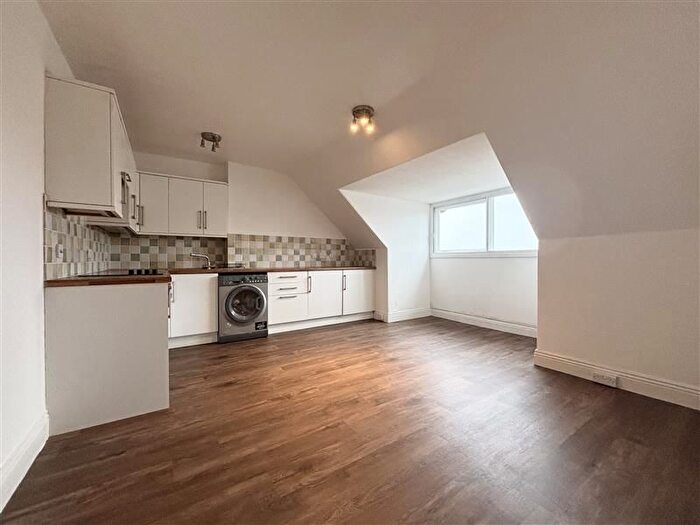 1 Bedroom Flat To Rent In St. Georges Road, Cheltenham, GL50