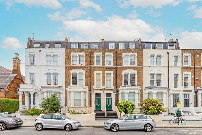 1 Bedroom Flat To Rent In Sinclair Road, London, W14