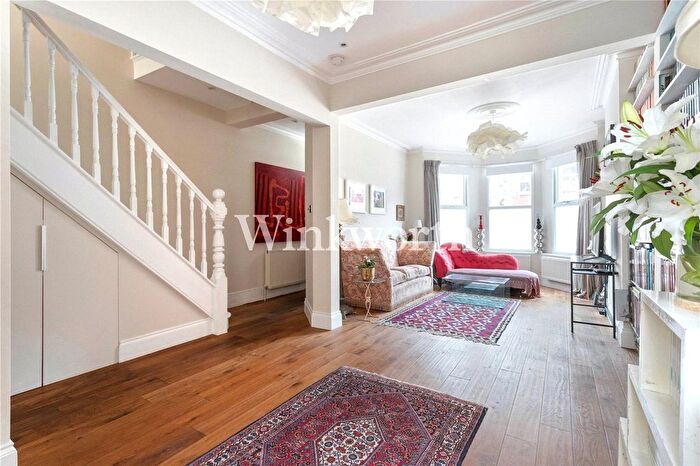 3 Bedroom Terraced House For Sale In Woodside Gardens, London, N17
