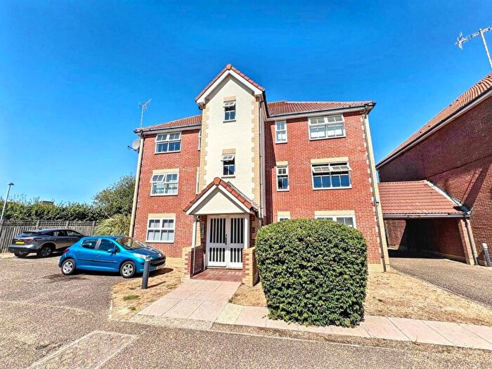 2 Bedroom Flat For Sale In Quebec Close, Eastbourne, BN23