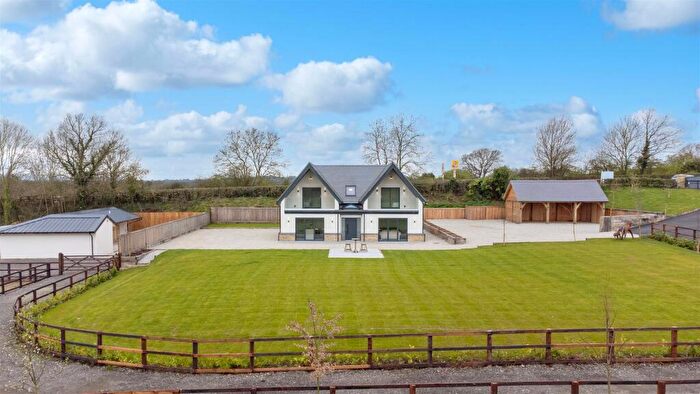 4 Bedroom Detached House For Sale In Pendock, Gloucester, GL19