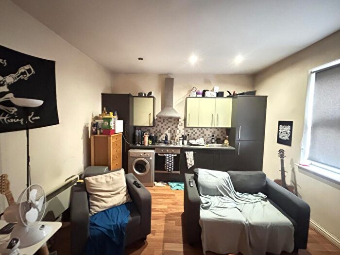 1 Bedroom House To Rent In Brudenell Grove, Leeds, LS6