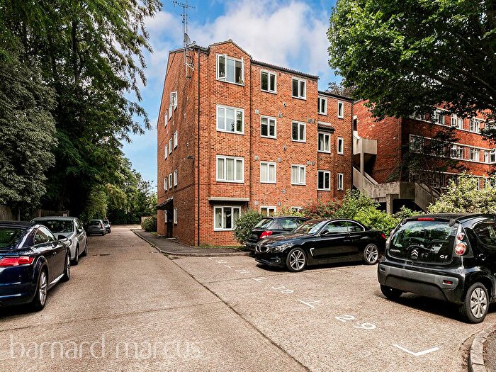 1 Bedroom Flat To Rent In Isis Close, London, SW15