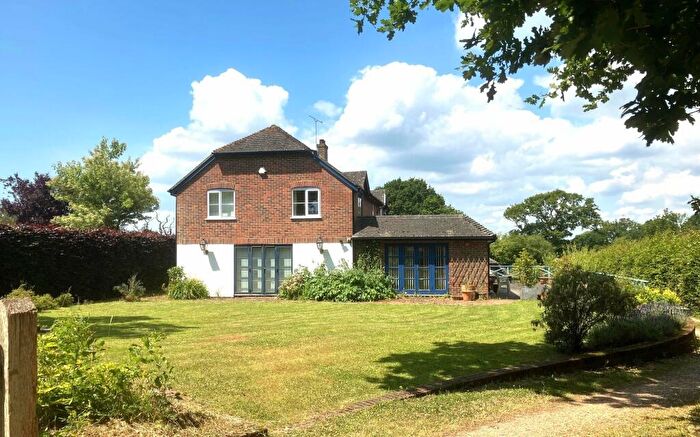 4 Bedroom Detached House For Sale In Derritt Lane, BH23