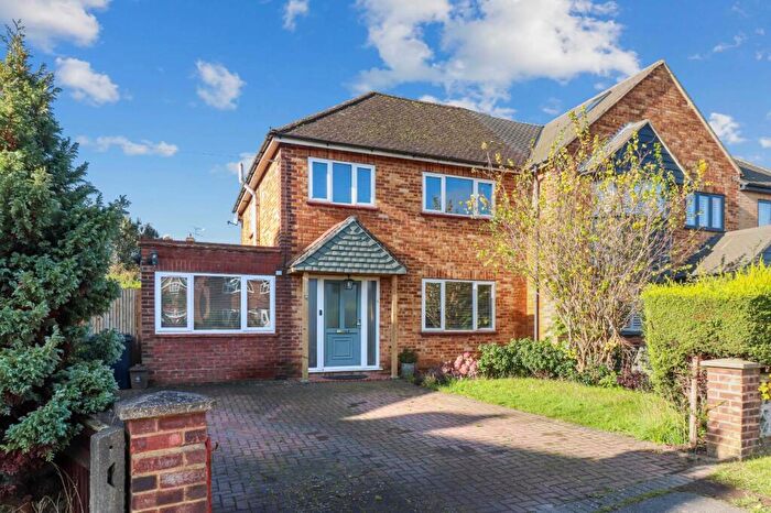 3 Bedroom End Of Terrace House To Rent In Heath Road, Beaconsfield, Buckinghamshire, HP9