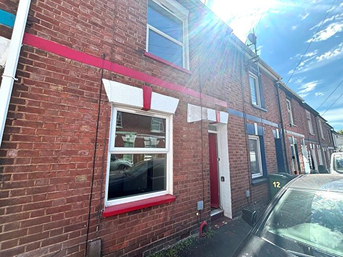 2 Bedroom Property To Rent In Rosewood Terrace, Exeter, EX4