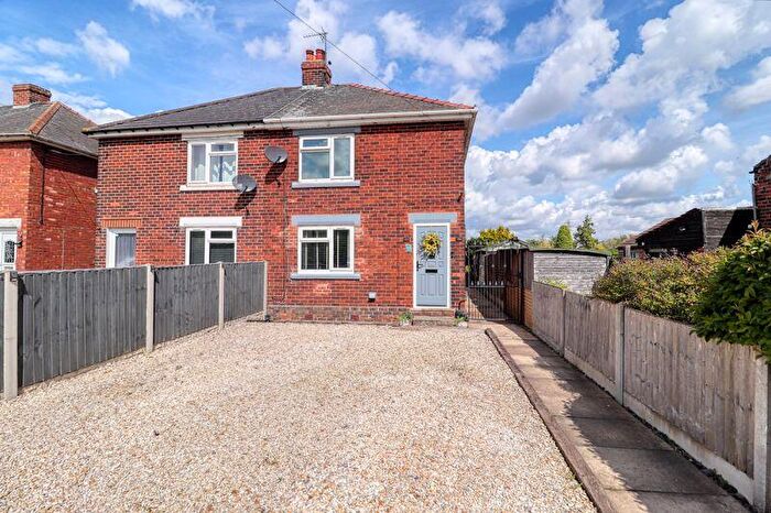 2 Bedroom Semi-Detached House For Sale In Chapel Lane, Keadby, DN17