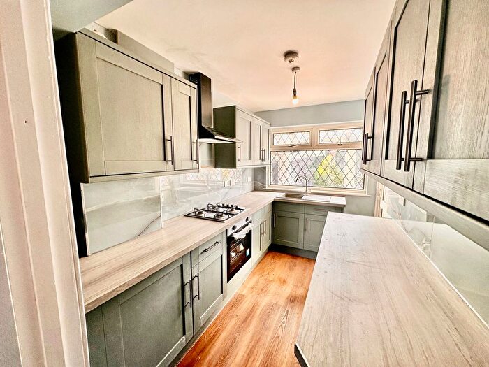 3 Bedroom Semi-Detached House To Rent In Downbank Avenue, Bexleyheath, DA7