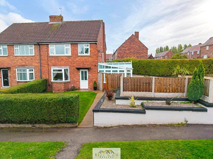 3 Bedroom Semi-Detached House For Sale In Serlby Lane, Harthill, Sheffield, S26