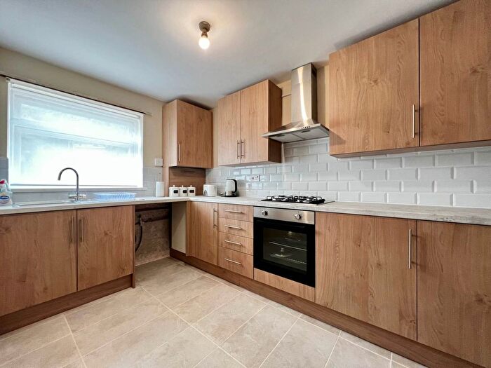 3 Bedroom Terraced House To Rent In Richmond Street, Plaistow, E13