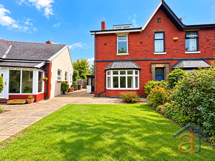 4 Bedroom Semi-Detached House For Sale In Bakers Lane, Southport, PR9