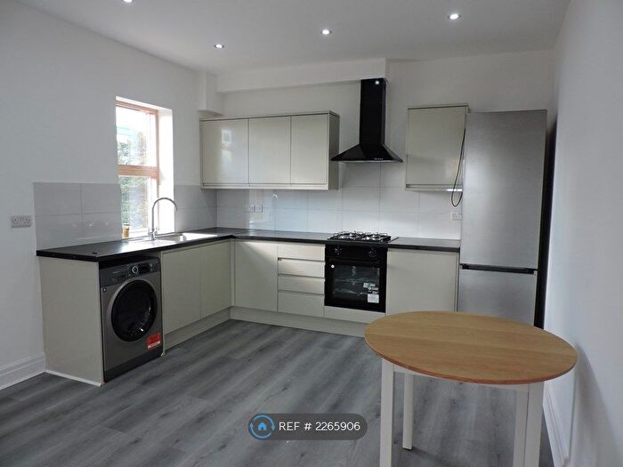 1 Bedroom Flat To Rent In Tanner St, Barking, IG11