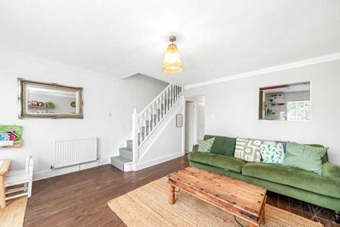4 Bedroom Detached House For Sale In South Norwood Hill, London, SE25