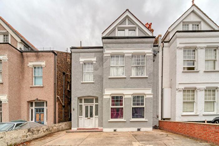 1 Bedroom Flat For Sale In Woodstock Road, Croydon, CR0