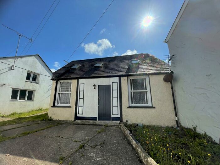 2 Bedroom Maisonette To Rent In Haverfordwest, SA61