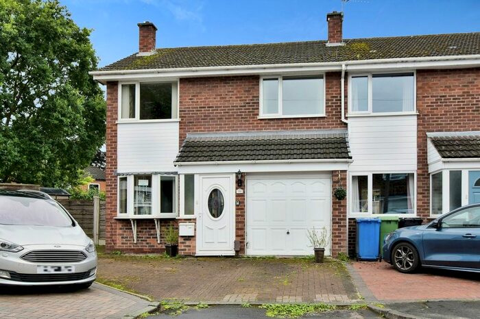 3 Bedroom End Of Terrace House To Rent In Langley Close, Urmston, Manchester, Greater Manchester, M41