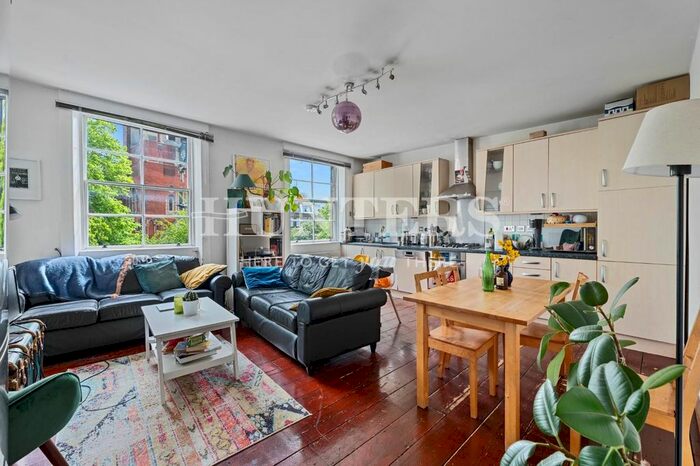 4 Bedroom Maisonette To Rent In Upper Street, London, N1