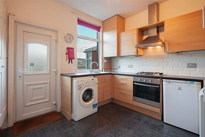 3 Bedroom Terraced House For Sale In Cross Lane, Crookes, S10