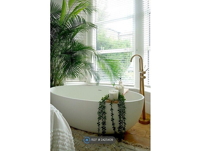 1 Bedroom Flat To Rent In West London, London, W12