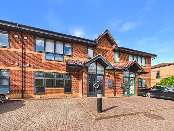 1 Bedroom Flat For Sale In , Oldfield Road, TW12