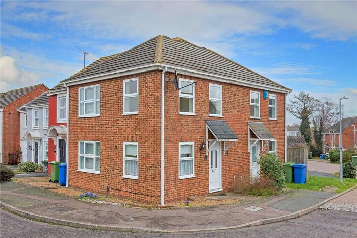 2 Bedroom End Of Terrace House To Rent In Wadham Place, Sittingbourne, Kent, ME10