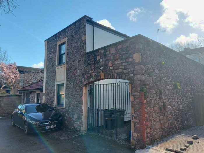 2 Bedroom Apartment To Rent In Thorndale Mews, Clifton, Bristol, BS8