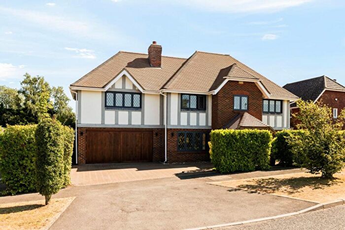 6 Bedroom Detached House For Sale In Harvest Way, Hawkinge, Folkestone, CT18