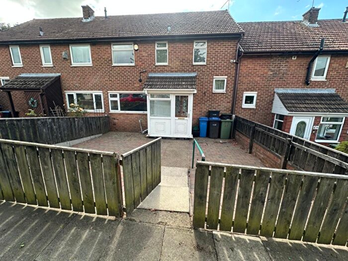 3 Bedroom Semi-Detached House To Rent In Amersham Crescent, Peterlee, SR8