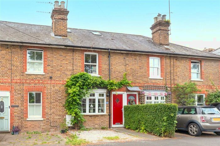 3 Bedroom Terraced House To Rent In Hamfield Cottages, Lower Road, Cookham, Maidenhead, SL6