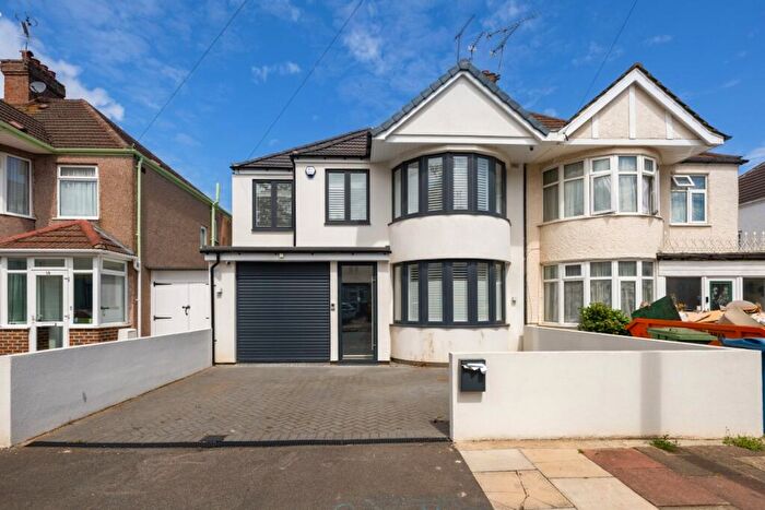 4 Bedroom Semi-Detached House To Rent In Moat Drive Harrow, HA1