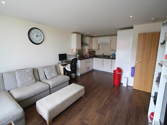 2 Bedroom Flat To Rent In Basin Approach, London, E16