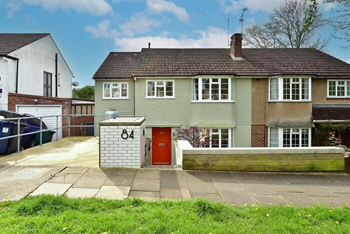 3 Bedroom Semi-Detached House To Rent In Margaret Road, Barnet, EN4