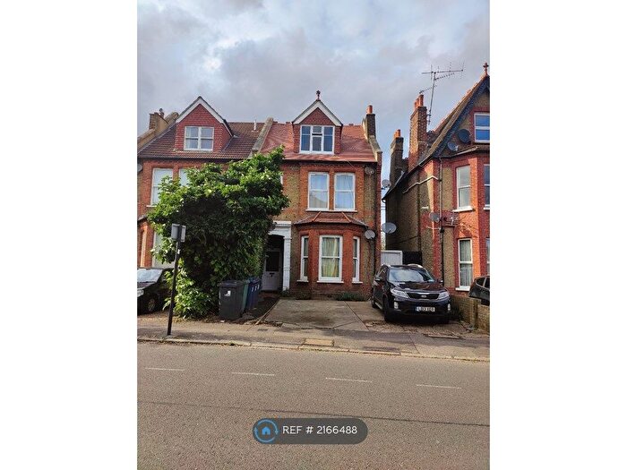 1 Bedroom Flat To Rent In Warwick Road, Ealing, W5