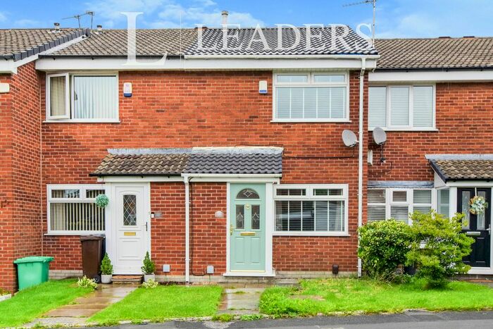 2 Bedroom Town House To Rent In The Links, Manchester, M40