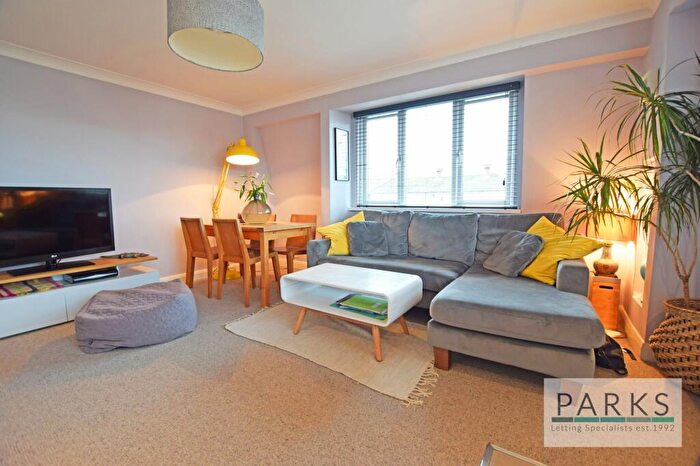 2 Bedroom Apartment To Rent In Holland Road, Hove, East Sussex, BN3