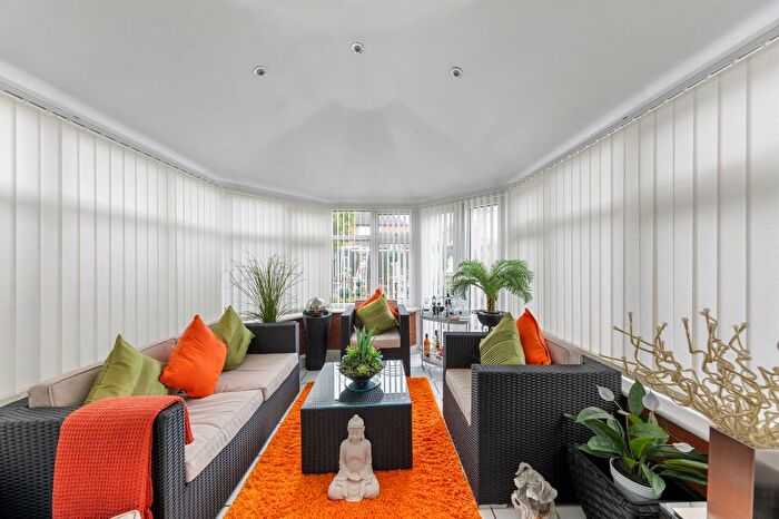 3 Bedroom Terraced House For Sale In Lynham Avenue, Great Sankey, WA5