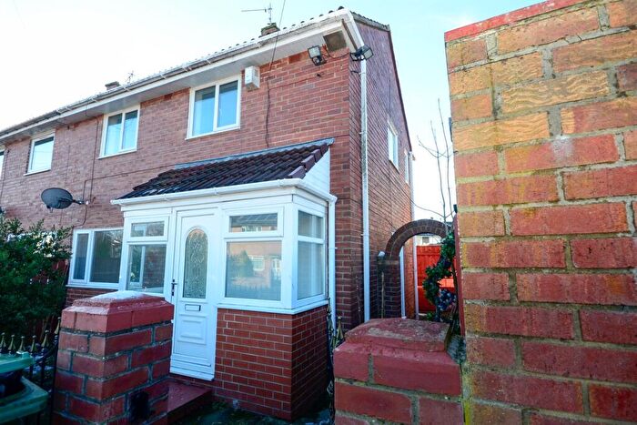 2 Bedroom Semi Detached House To Rent In Glynfellis, Leam Lane, NE10