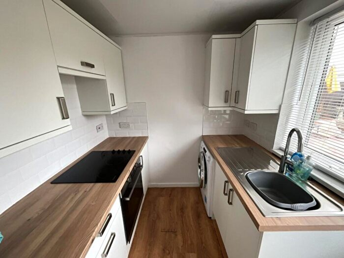 2 Bedroom Flat For Sale In Leicester Way, Jarrow, Tyne And Wear, NE32