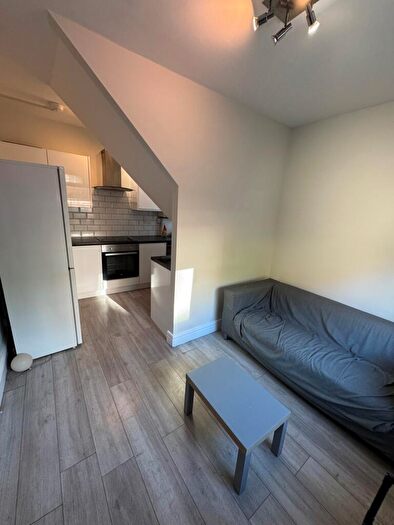 3 Bedroom Flat To Rent In Greystoke Gardens, Newcastle Upon Tyne, NE2