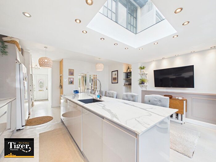 3 Bedroom Semi Detached House For Sale In Mythop Road, Blackpool, FY4