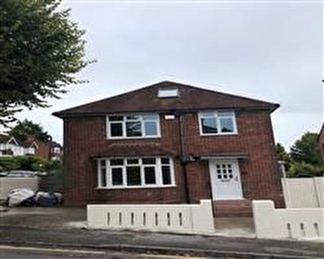 4 Bedroom Semi-detached House To Rent In Peterborough Avenue, High Wycombe, HP13