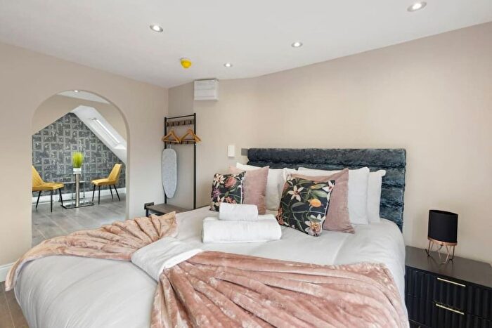1 Bedroom Studio To Rent In Seven Sisters Rd, London, N15