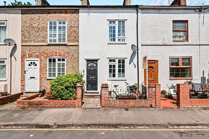2 Bedroom Terraced House For Sale In Reading, Berkshire, RG1
