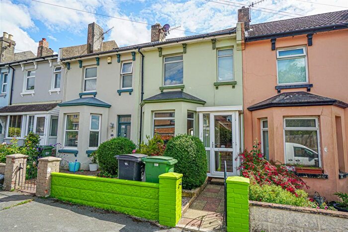 2 Bedroom Terraced House For Sale In Wilmington Road, Hastings, TN34