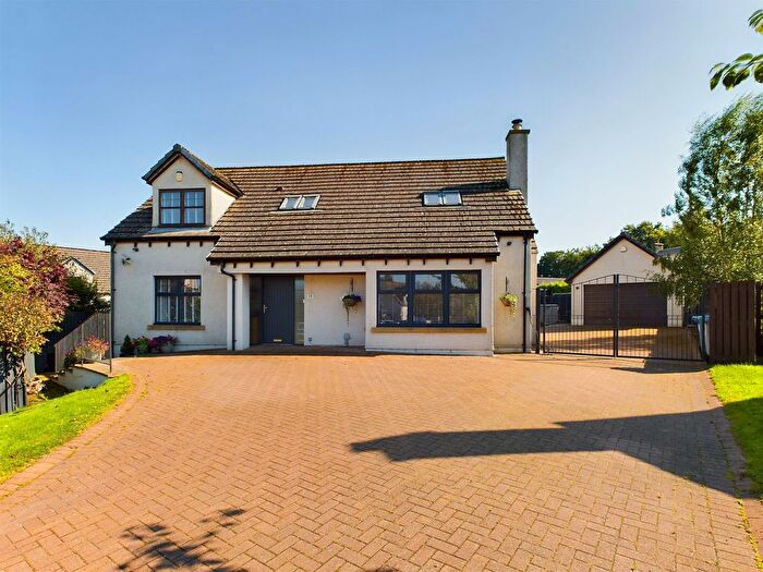 5 Bedroom Detached House For Sale In Raeburn Common, Pettinain, ML11
