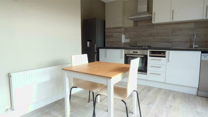 2 Bedroom Flat To Rent In Windsor Road, Thornton Heath, CR7