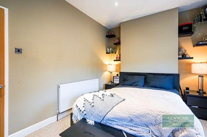 3 Bedroom Terraced House For Sale In Van Road, Caerphilly, CF83