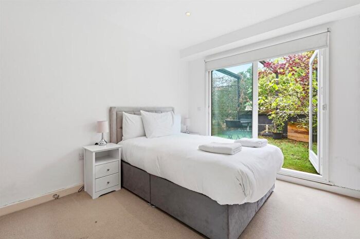 3 Bedroom Apartment For Sale In Hackney Road, Shoreditch, E2 - Photo 6